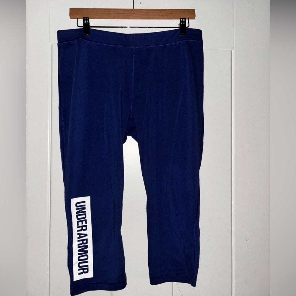 Under Armour Women XL Capri Leggings Gym Workout Athleisure Yoga Pilates Walk